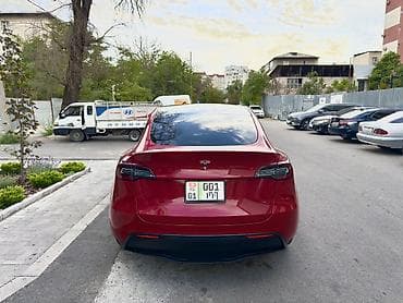 byd e2 2021: Tesla Model Y: 2020 г. — 6