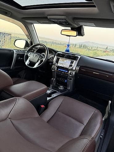 Продажа авто: Toyota 4Runner: 2021 г., 4 л, Автомат, Бензин, Внедорожник — 8