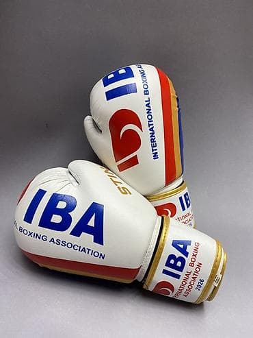 boxing: Боксерские перчатки IBA (International Boxing Association) 2026, 12 oz — 1