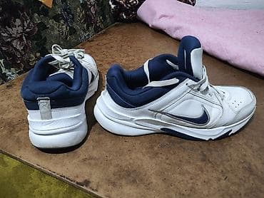 кийимлар: Эркектердин кроссовкасы, 43, Nike, Колдонулган, түсү - Ак, Өзү алып кетүү — 3