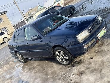 Volkswagen Vento: 1995 г., 1.8 л, Механика, Бензин, Седан at lalafo.kg Volkswagen Vento: 1995 г., 1.8 л, Механика, Бензин, Седан