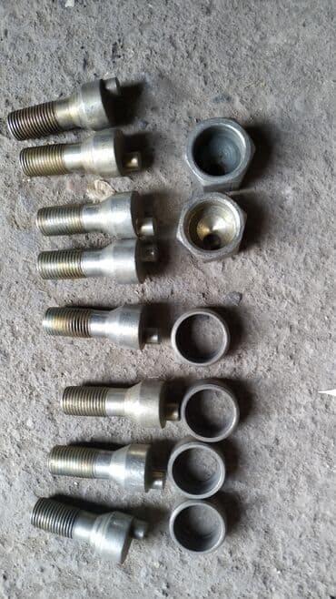 набор рожковых ключей: Секретки, секретные болты на ВАЗ Лада 3 комплекта, комплект 500 сом — 6