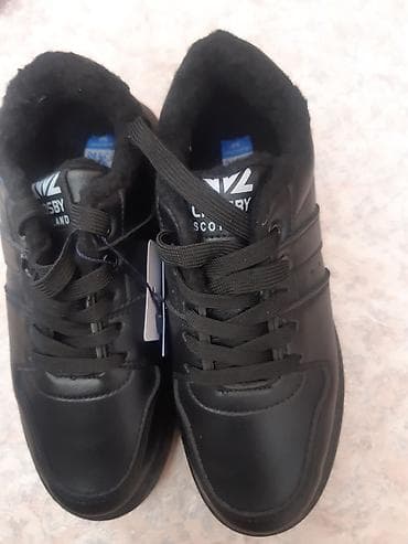 Срочно продаю зимнюю обувь высокая подошва, утепленые размер 38 можно at lalafo.kg Срочно продаю зимнюю обувь высокая подошва, утепленые размер 38 можно