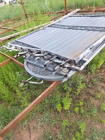 Оңдоп-түзөө жана курулуш: Металлические распашные ворота,б/у,рабочие. - Конструкция: две — 2
