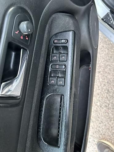 хамер авто: Volkswagen Golf: 2002 г., 1.6 л, Механика, Бензин, Хэтчбэк — 9