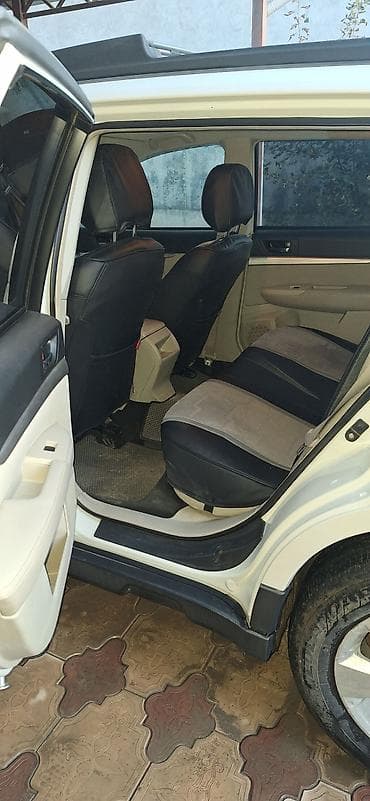 chevrole spark: Subaru Outback: 2010 г., 2.5 л, Автомат, Универсал — 3