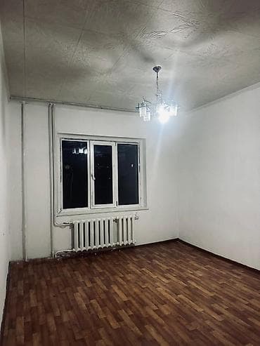 Бөлмөлөр: 42 м², Эмерексиз — 7