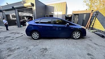 Toyota: Toyota Prius: 2011 г., 1.8 л, Робот, Гибрид, Хэтчбэк — 7
