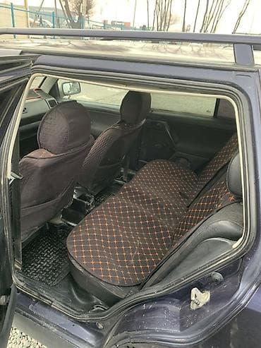 5: Volkswagen Golf Variant: 1995 г., 1.8 л, Механика, Бензин, Универсал — 3