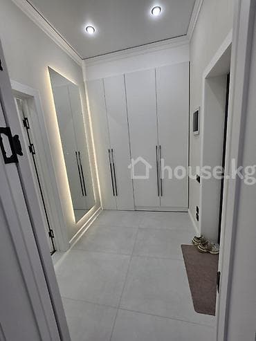 Кыймылсыз мүлк: 1 бөлмө, 36 м², 8 кабат — 3