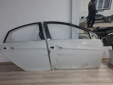 на гольф двери: Передняя левая Hyundai, Б/у, Оригинал — 1
