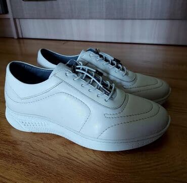 обувь ручной работы бишкек: Новые кожаные кроссовки. Производство Турция. Указан на подошве 36 — 2