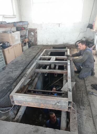 купить бу бокс на крышу автомобиля: Продаю самосвальную установку на спринтер для средней базы дубль — 1