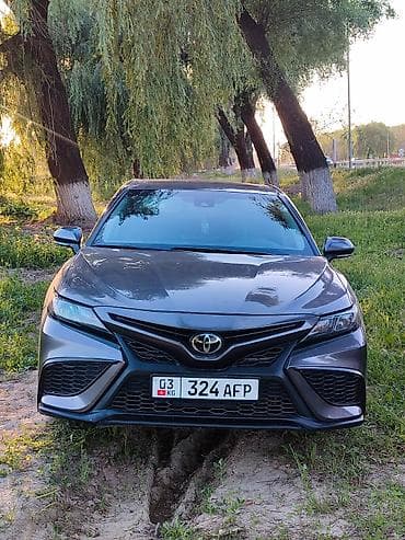 Toyota Camry: 2021 г., 2.5 л, Бензин