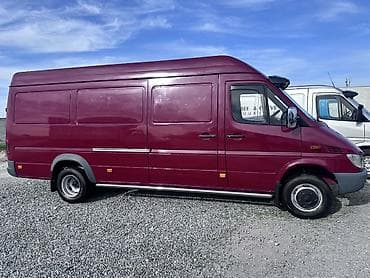 авто мерседес 124: Легкий грузовик, Mercedes-Benz — 5