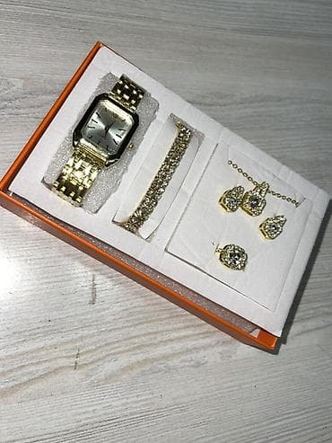 мелей: Подарочный набор аксессуаров в коробке: - Часы на металлическом — 2