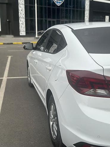 Продажа авто: Hyundai Avante: 2020 г., 1.6 л, Вариатор, Бензин, Седан — 2
