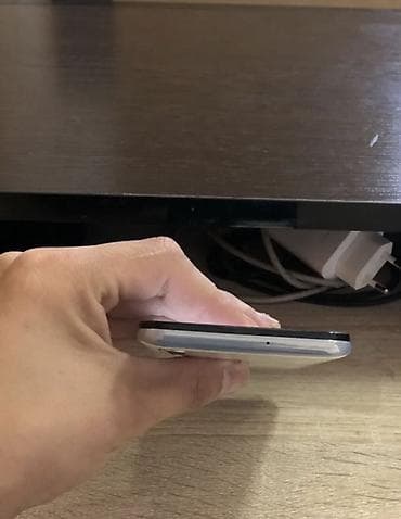 galaxy s5: Samsung Galaxy A50, Б/у, цвет - Белый, 2 SIM — 6