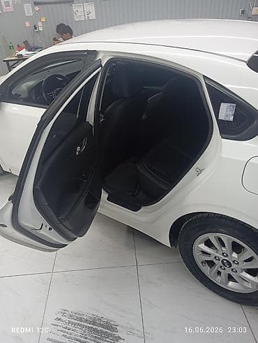 hyundai к5: Kia K3: 2018 г., 1.6 л, Вариатор, Бензин, Седан — 8