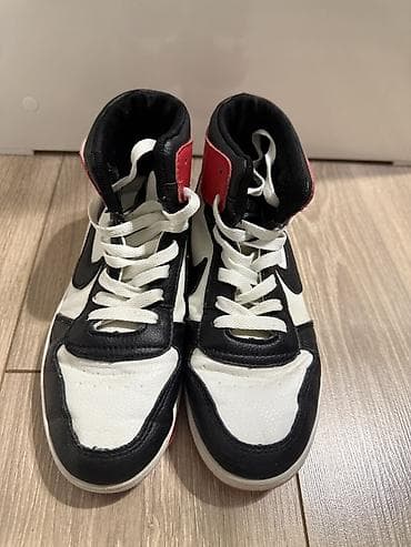 Угги: Кроссовки, 37, Nike, Б/у, цвет - Белый, Самовывоз — 1