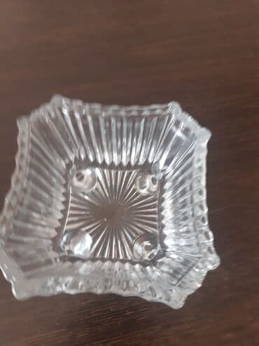 конфетницы бу: Продаются хрустальные конфетницы, сахарницы.
Каждая по 550сом — 2