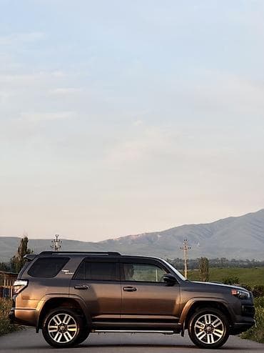 byd 5: Toyota 4Runner: 2022 г., 4 л, Автомат, Бензин, Внедорожник — 3