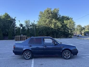 вент выход: Volkswagen Vento: 1993 г., 1.8 л, Механика, Бензин, Седан — 3