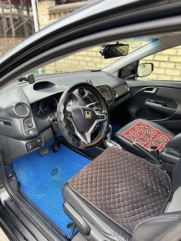 хонда инсайт гибрид: Honda Insight: 2012 г., 1.3 л, Вариатор, Гибрид, Хэтчбэк — 5