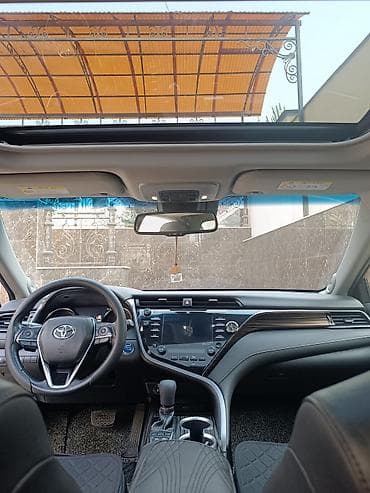 volvo volva: Toyota Camry: 2018 г., Автомат, Гибрид, Седан — 3