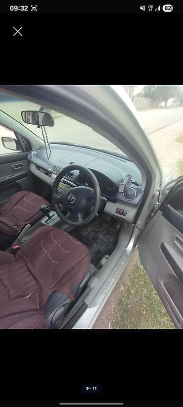бу чехлы: Mazda Demio: 2003 г., Автомат, Хэтчбэк — 2