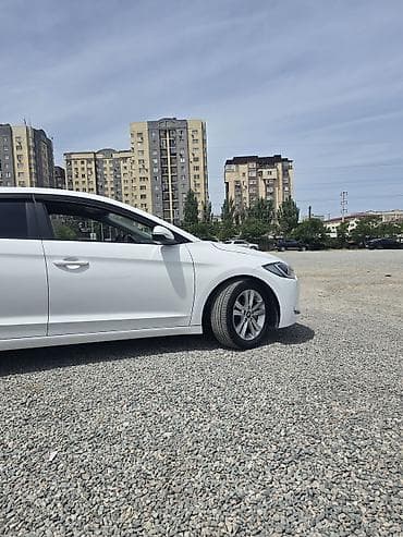 слив мереке авто: Hyundai Avante: 2016 г., 1.6 л, Автомат, Бензин, Седан — 8
