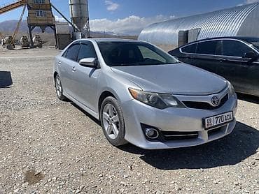 Toyota Camry: 2014 г., 2.5 л, Автомат, Бензин, Седан