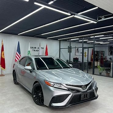 Toyota: Toyota Camry: 2022 г., Седан — 1