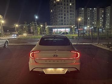 step 2: Hyundai Sonata: 2022 г., 2 л, Автомат, Бензин, Седан — 4