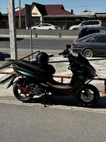 мото вело: Скутер/макси‑скутер с внедорожным обвесом и яркой оптикой - Тип — 6