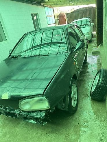 ешка 3 2: Volkswagen Golf: 1992 г., Хэтчбэк — 2