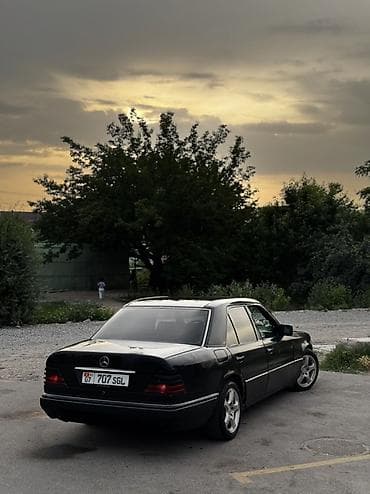 хода адисе: Mercedes-Benz W124: 1993 г., Механика, Бензин, Седан — 6