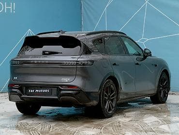 hongqi ehs9: Voyah : 2024 г., 1.5 л, Автомат, Гибрид, Кроссовер — 5