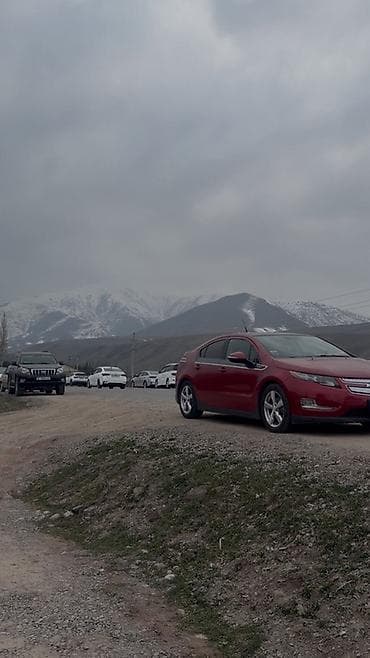 зарядник электромобиль: Chevrolet Volt: 2011 г., Гибрид, Хэтчбэк — 3