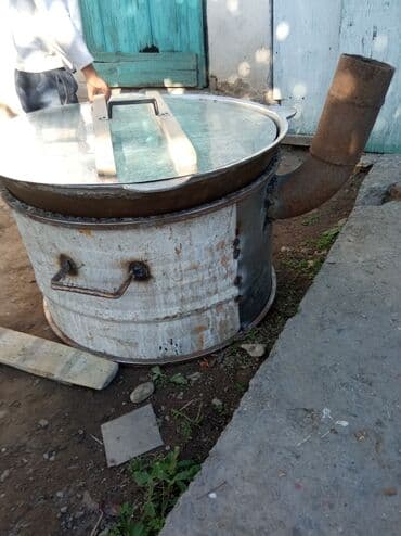 столы для посуды: Сдаём в аренду казаны и очок. Казан объемом 15л в комплект входит — 4