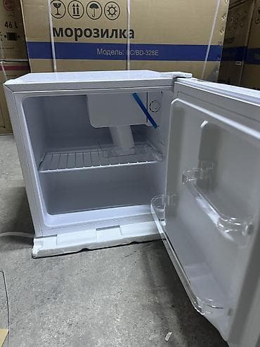 mini refrigerator: Холодильник Saturn, Новый, Минихолодильник, De frost (капельный), 44 * 47 * 50 — 4