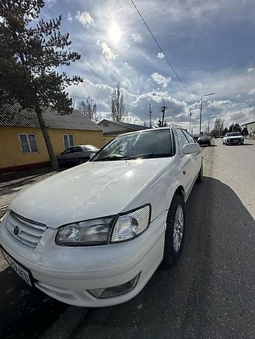 продаю тойота превия: Toyota Camry: 2000 г., 2.2 л, Автомат, Газ, Седан — 2