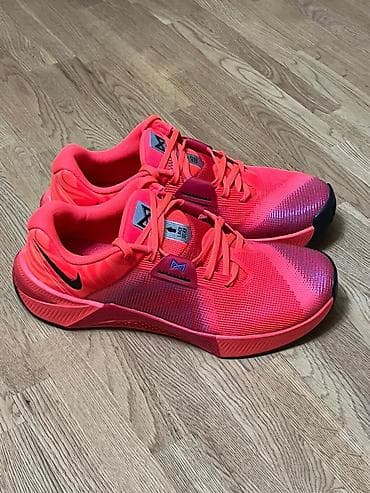 Мужские кроссовки, 41, Nike, Новый, цвет - Красный, Самовывоз, Платная доставка