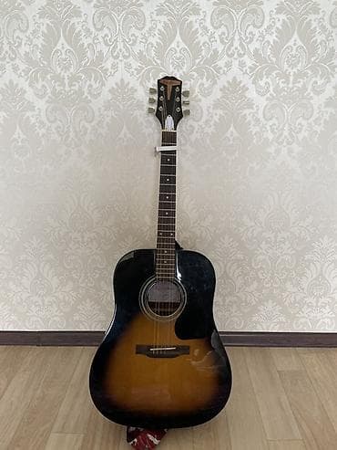 Акустическая гитара формата дредноут с классической отделкой sunburst