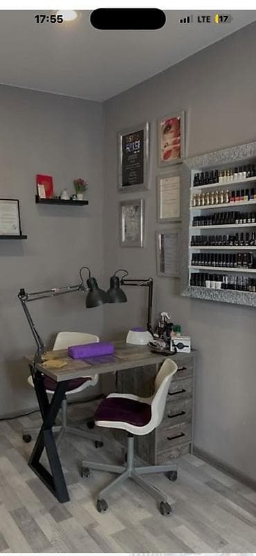 парикмахерской: Сдаю кабинет 20 кВ м в 4 мкр Маникюр парикмахерская зона — 1