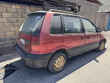Mitsubishi Space Runner: 1993 г., Автомат, Бензин, Минивэн — 4