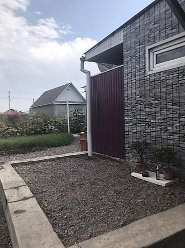 тец 2 дом: Продается небольшой дом в районе Биримдик кут,2 линия. От трассы 3 — 2
