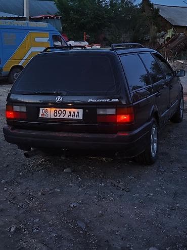 Продажа авто: Volkswagen Passat Variant: 1991 г., 1.8 л, Механика, Бензин, Универсал — 8