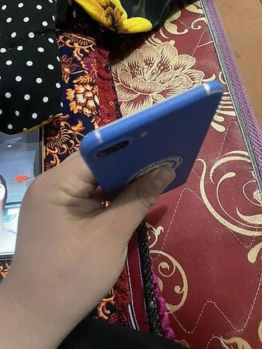 nokia 7500: IPhone 8 Plus, Б/у, 256 ГБ, Золотой, 100 % — 5