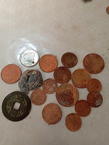 Набор монет для коллекции/декора. В составе на фото: - Разнообразные at lalafo.kg Набор монет для коллекции/декора. В составе на фото: - Разнообразные